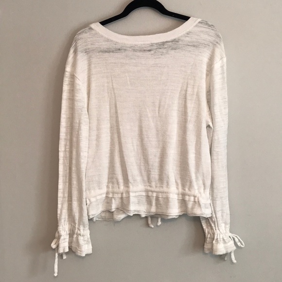 Free People long sleeve crop top cinch ruffle wrist & bottom - Picture 5 of 15